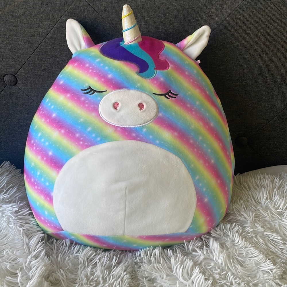 Squishmallow Clarissa the Rainbow Unicorn